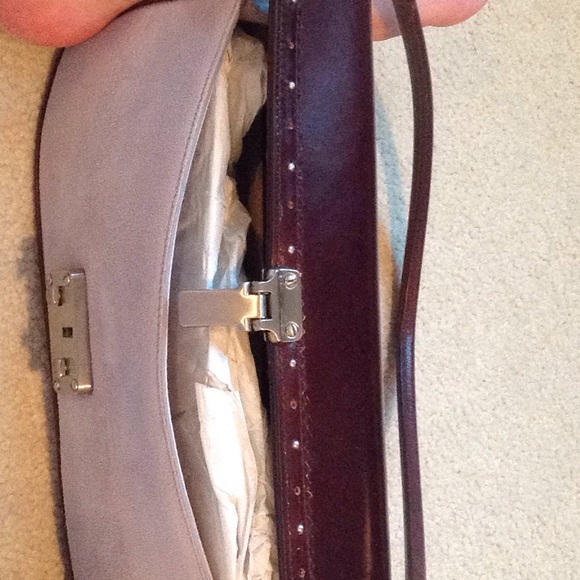 Ann Taylor leather and suede clutch bag - Picture 2 of 2